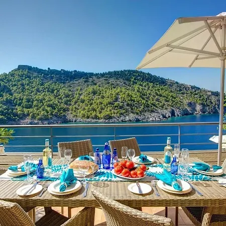 Seafront Kefalonia Kazaana 3 Bedrooms Spectacular Sea Views 别墅 *