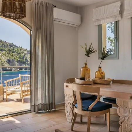 Seafront Kefalonia Kazaana 3 Bedrooms Spectacular Sea Views 别墅