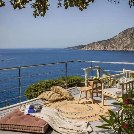 Vila Seafront Kefalonia Kazaana 3 Bedrooms Spectacular Sea Views
